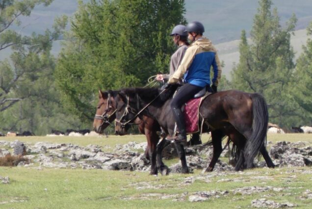 Randonnée à cheval en Mongolie – 9 jours d’aventure